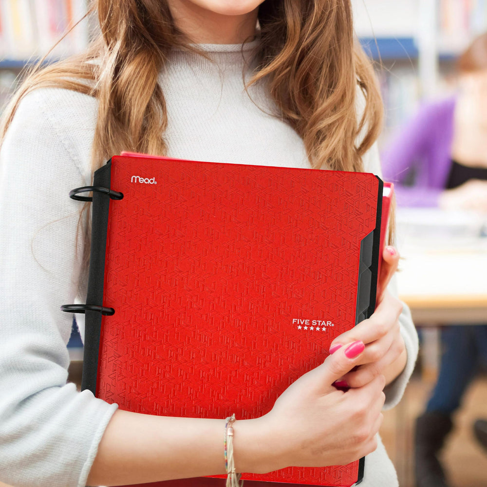 Five Star en uso sobre escritorio estudiantil para organización eficaz