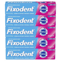 Fixodent detalle de la textura cremosa que facilita aplicación uniforme