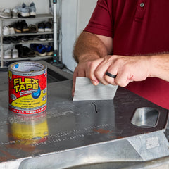 Flex Tape aplicado en tubería con sellado rápido y firme