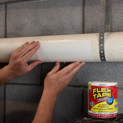 Flex Tape aplicado en una tubería con fuga mostrando parche efectivo y prevención de pérdidas