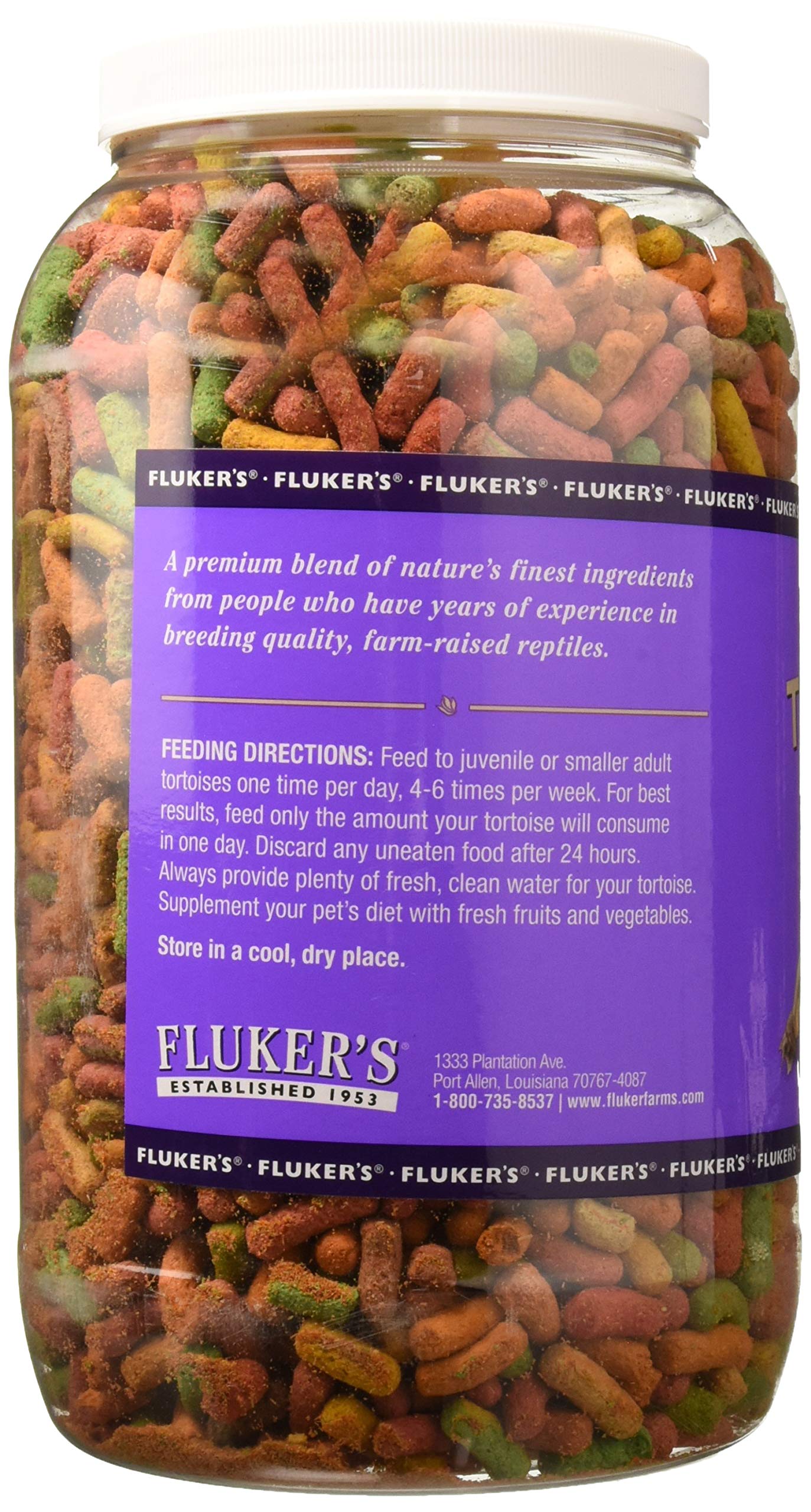 Fluker's primer plano de pellets con textura visible y aporte de calcio