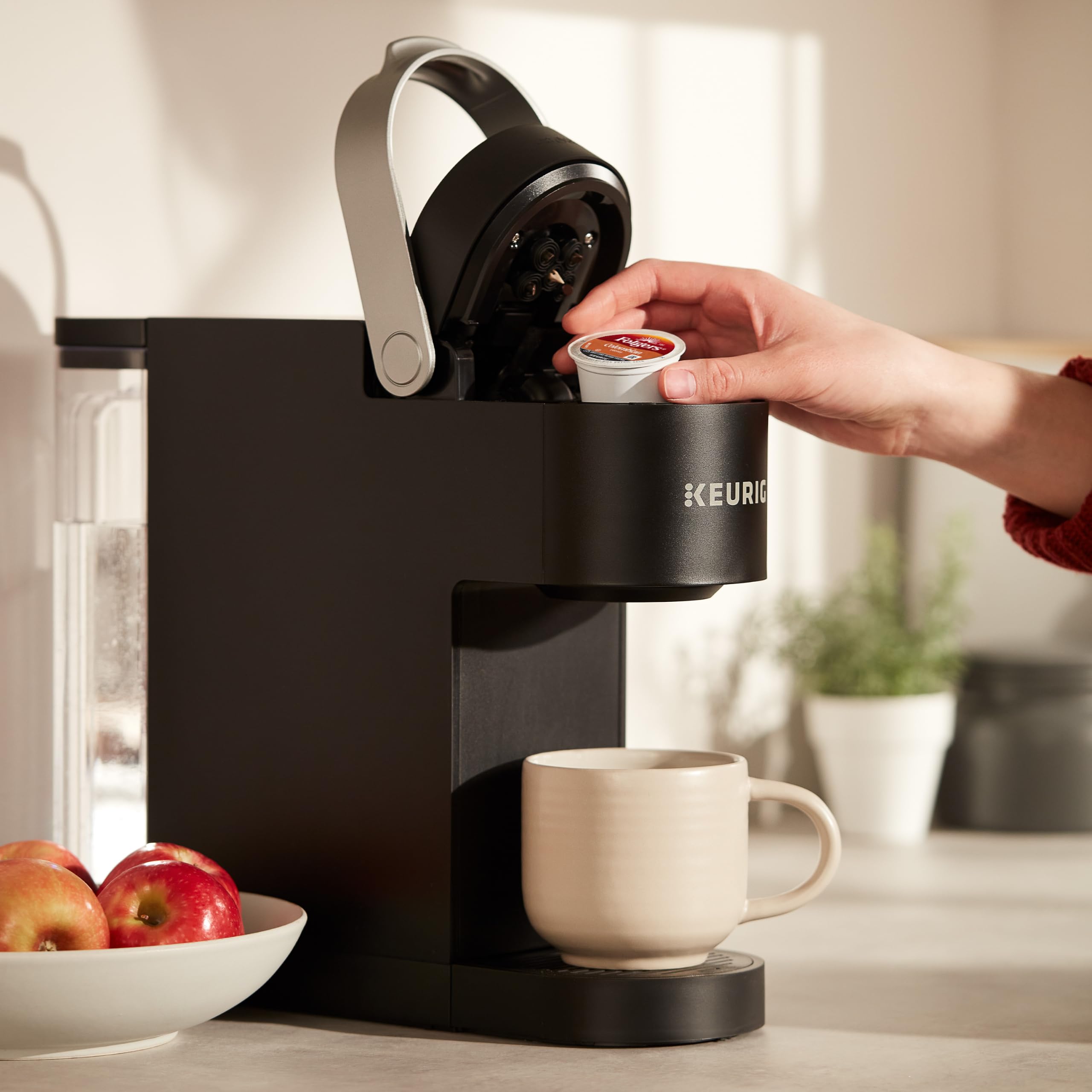 Folgers etiqueta y texto del producto enfatizando calidad y origen