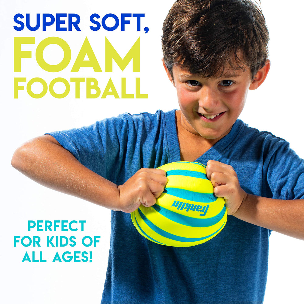 Franklin Sports balón Probrite en uso en patio familiar promoviendo actividad física segura