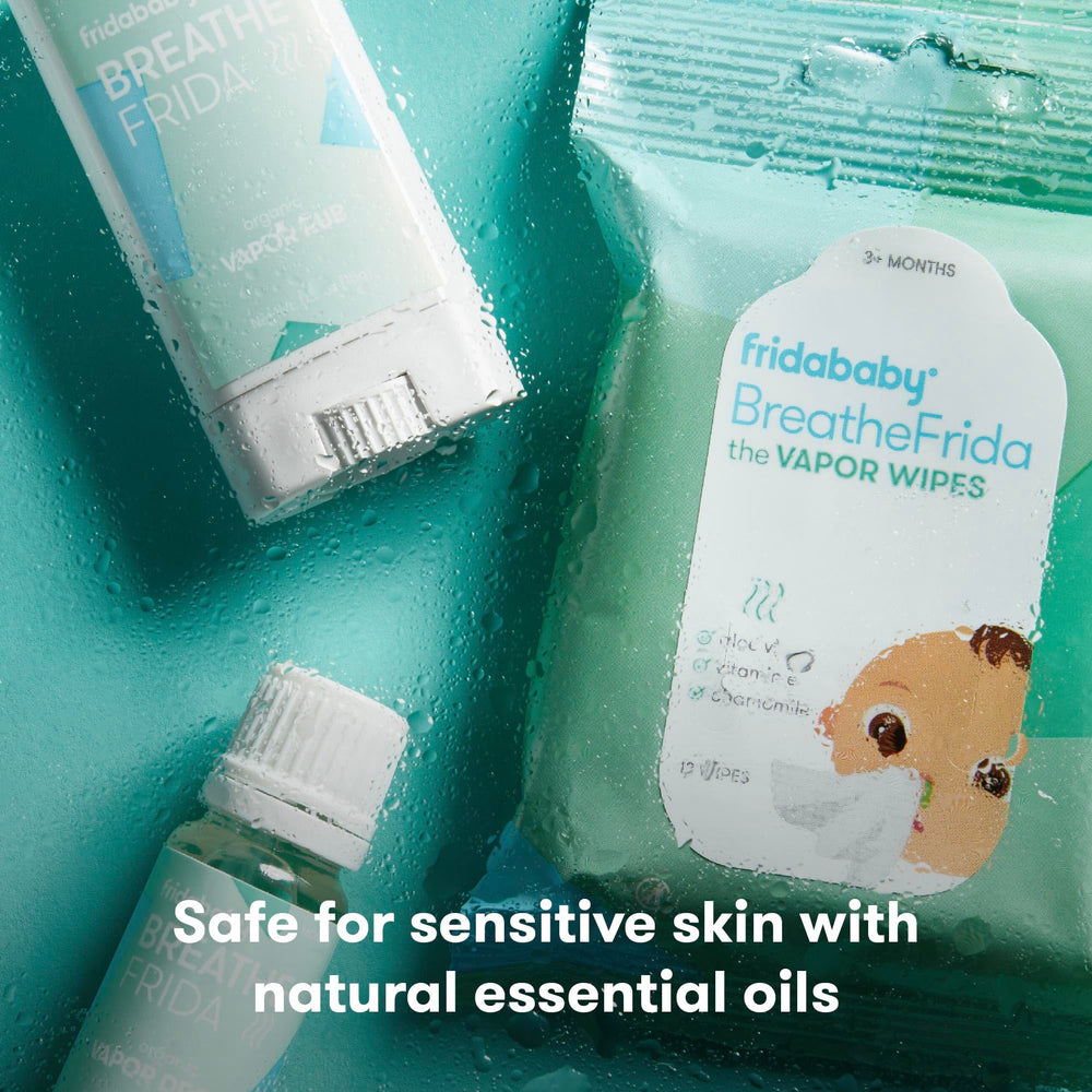 Frida escena familiar con bebé cómodo tras usar el kit Breathe Easy