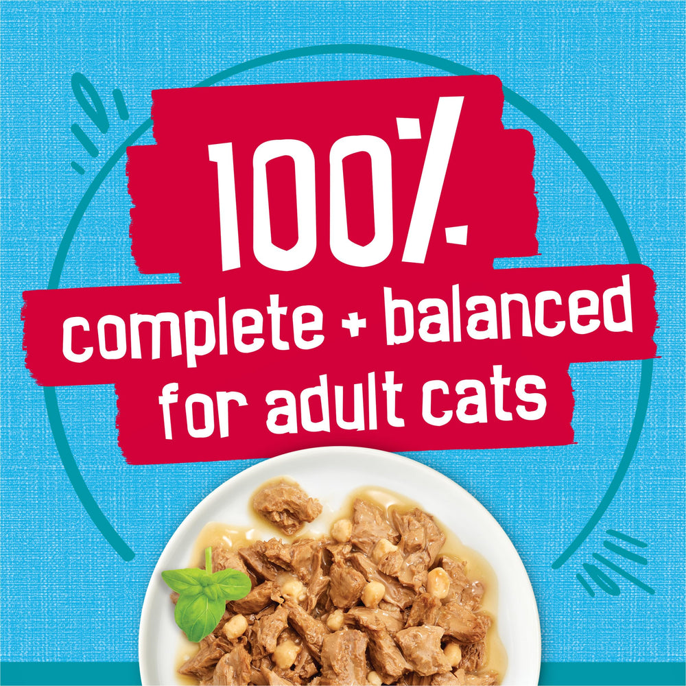 Friskies Purina gato comiendo disfrutando sabor marino y aceptación