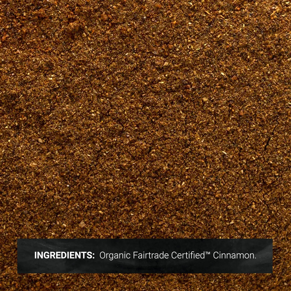 detalle de la textura del polvo de Frontier Co-op canela Ceilán con aroma visible