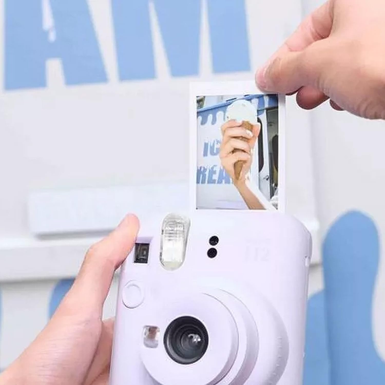 Fujifilm mini fotos en una fiesta, comparte recuerdos al instante