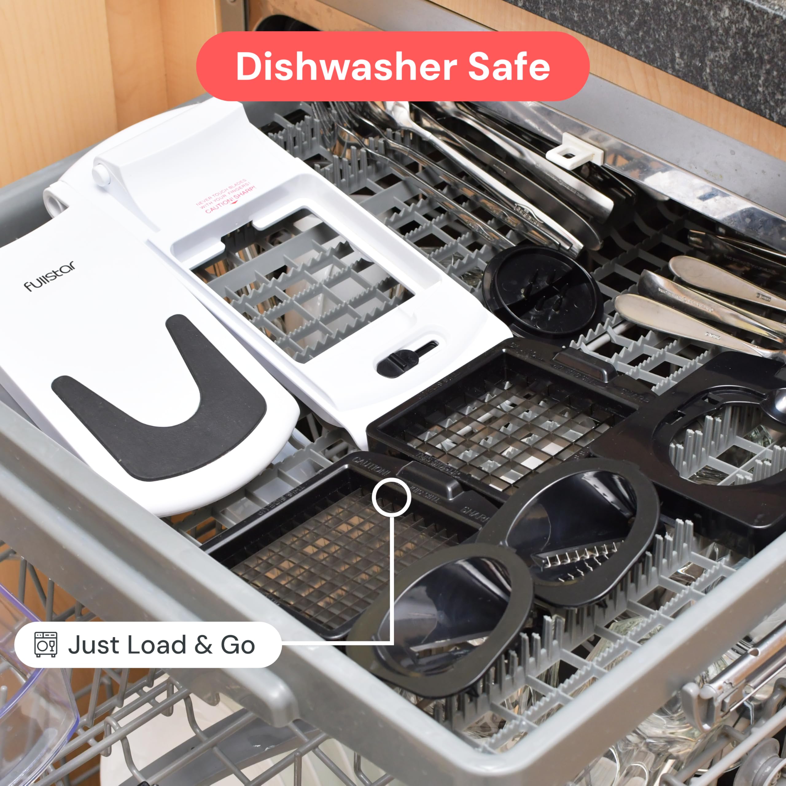 Fullstar comparación de tamaño con cuchara para mostrar capacidad de 5 tazas