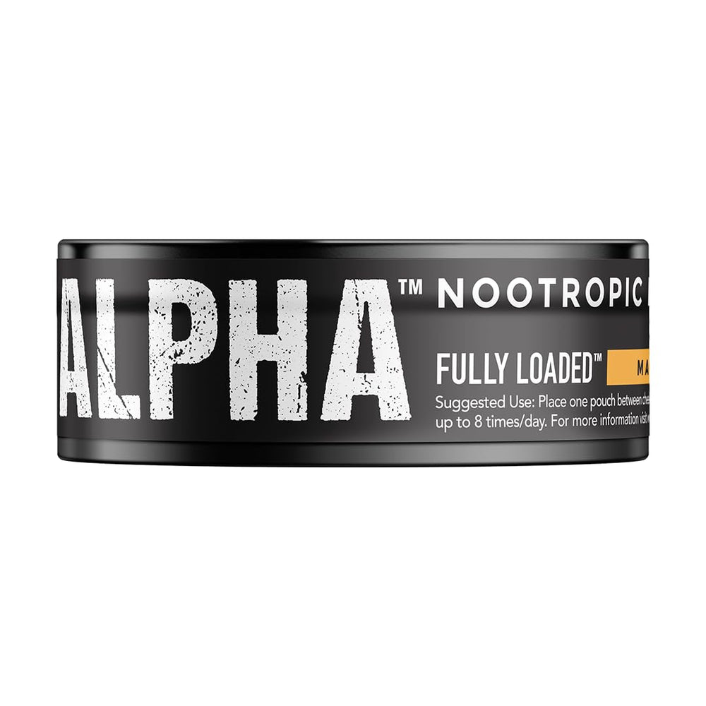 Fully Loaded Alpha pouch en ambiente lifestyle para energía mental en movimiento