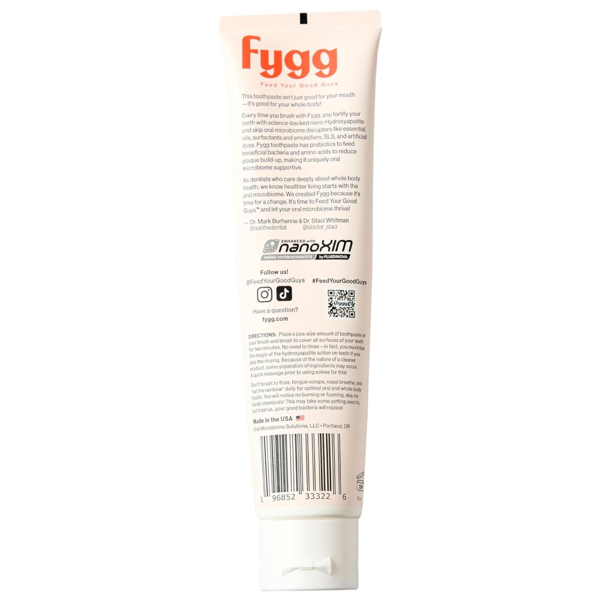 fygg tubo en tocador mostrando estilo de vida y frescura tras el cepillado