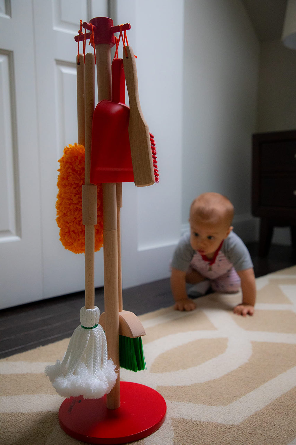 G & F Products JustForKids comparación de escala con manos infantiles para tamaño