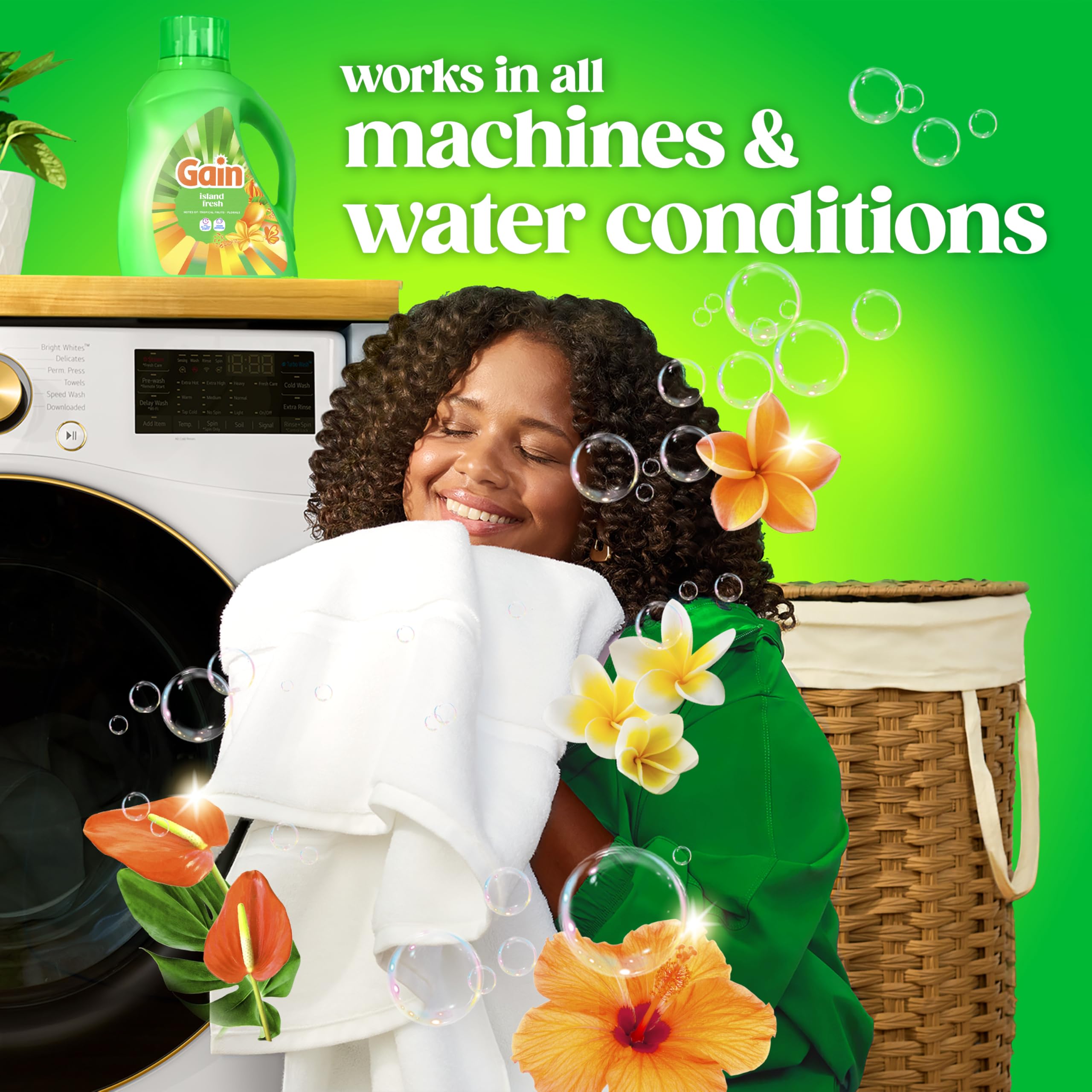 Gain botellas sobre fondo tropical que evoca la fragancia Island Fresh