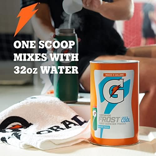 Gatorade bebida servida en vaso destacando refresco y reposición