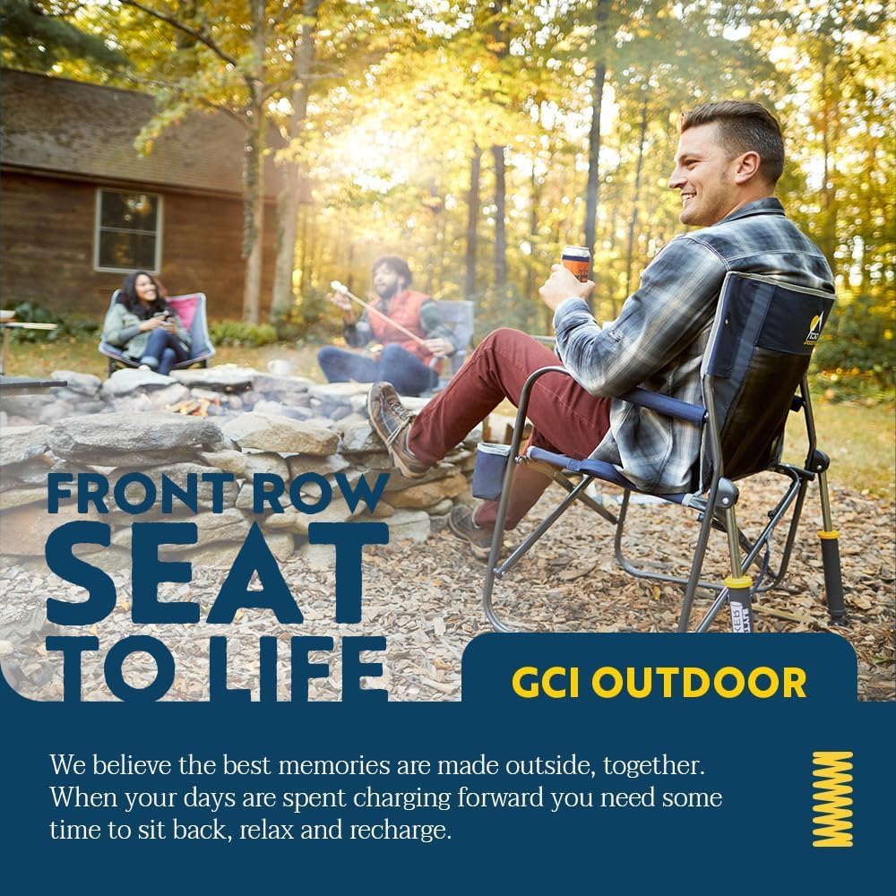 GCI Outdoor comparación de tamaño junto a mochila para referencia de escala