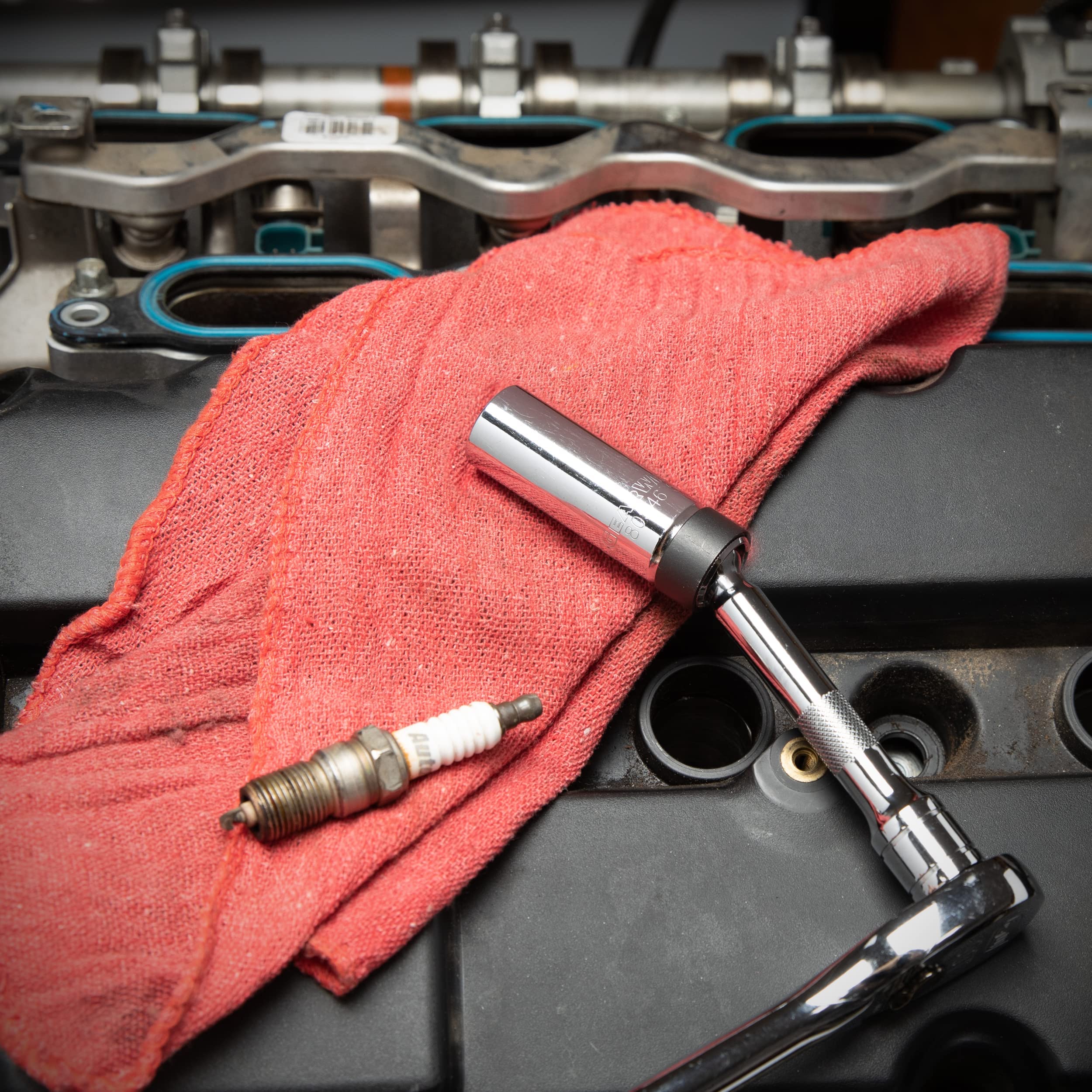 GearWrench comparación de tamaño con regla para visualizar la longitud de 6 pulgadas
