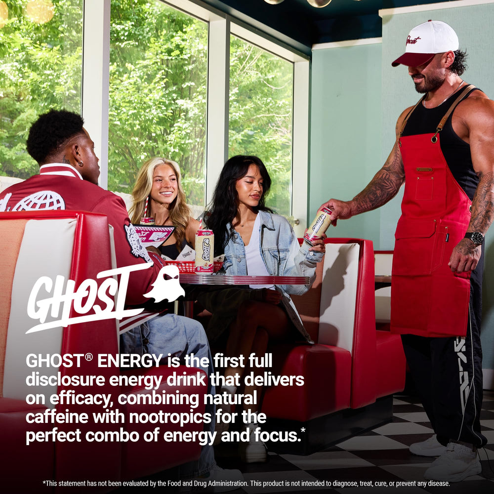 GHOST lata junto a equipo de entrenamiento mostrando energía práctica