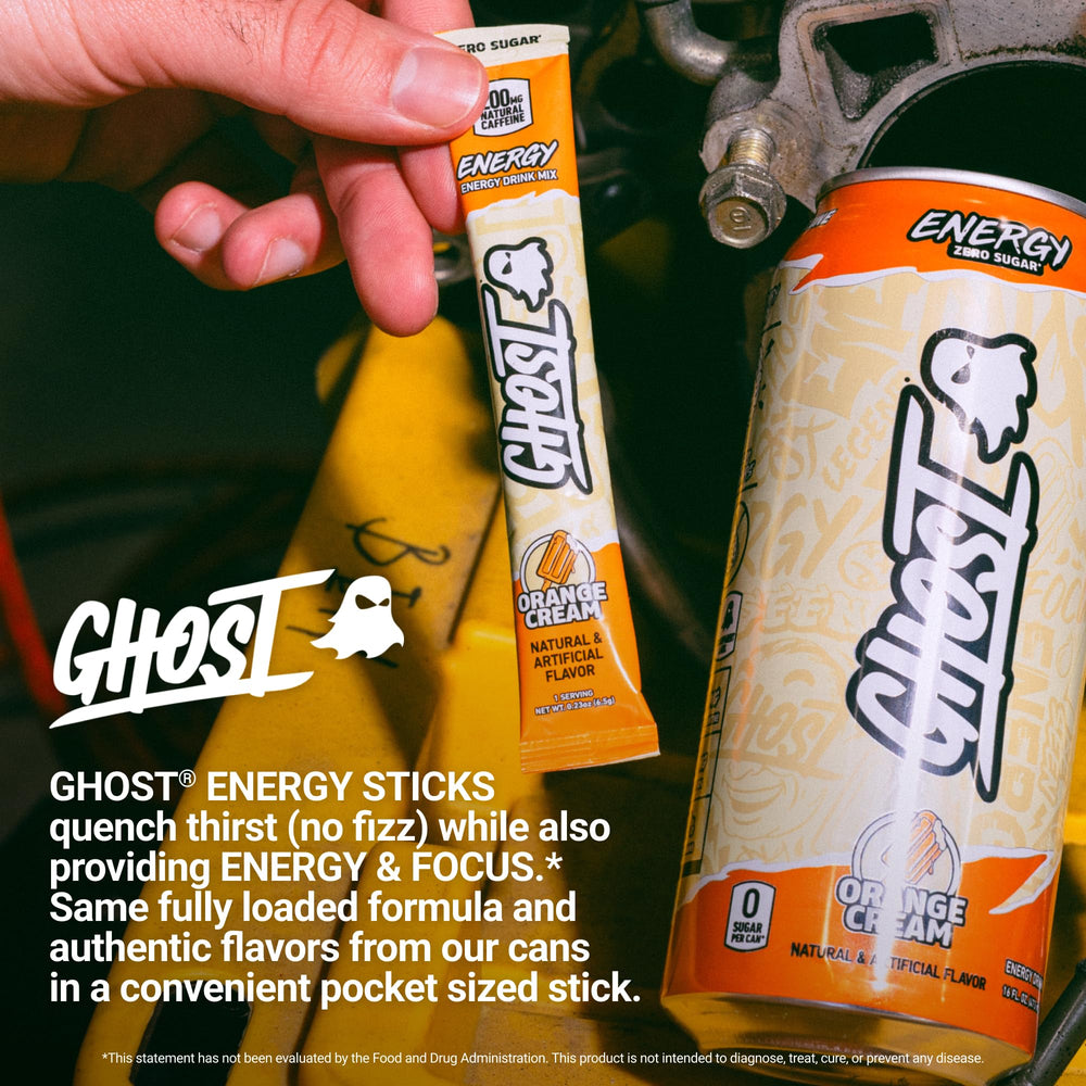 GHOST en manos after entrenamiento mostrando energía pre o post ejercicio