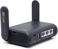 GL.iNet frontal del Slate mostrando diseño compacto y conectividad rápida