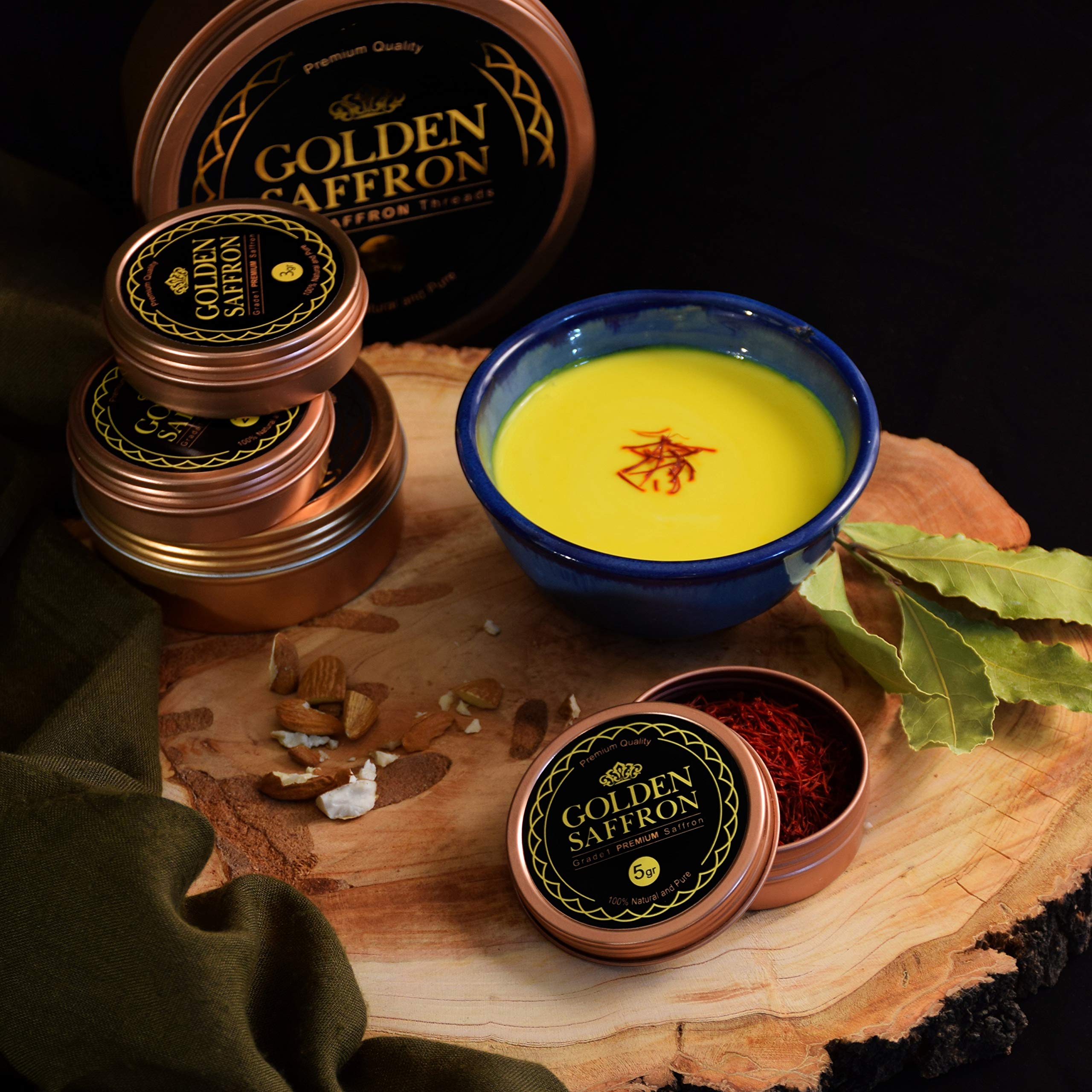 Golden Saffron hebras en paella mostrando color y aroma mejorado