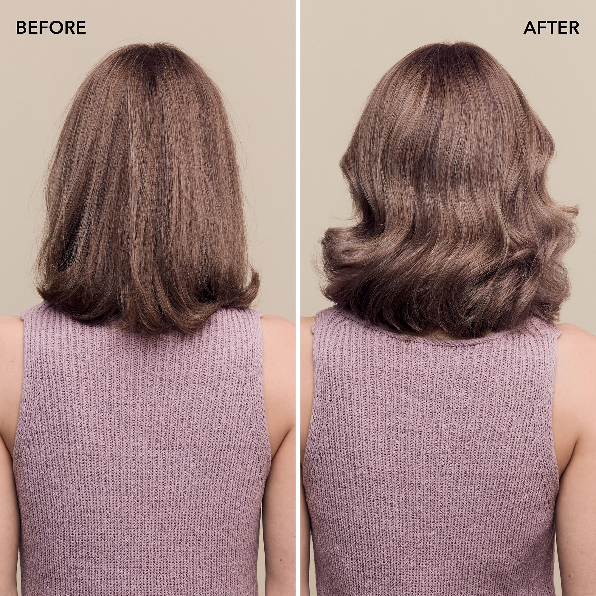 Espuma de champú Goldwell en mano, limpieza suave y brillo