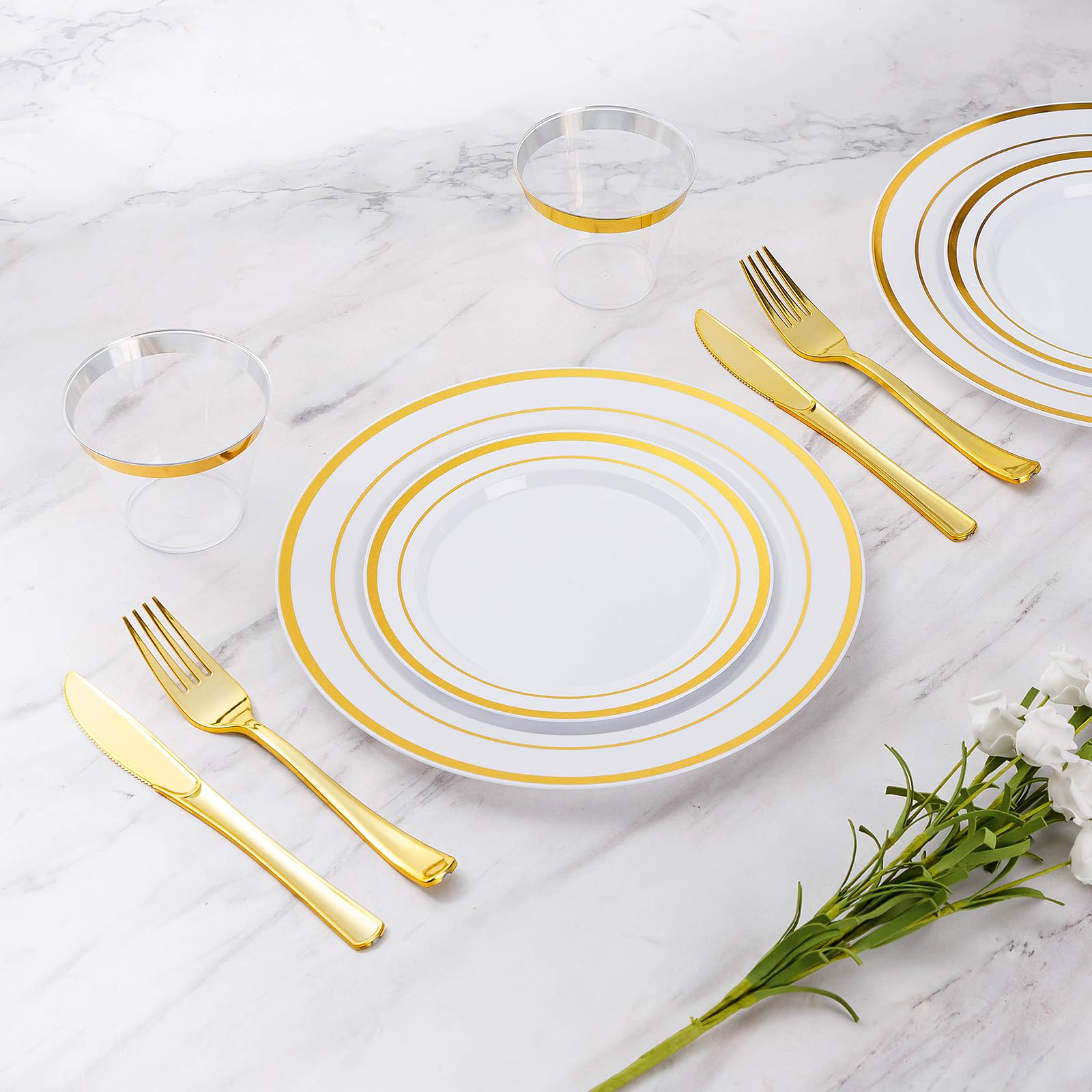 Goodluck detalle del borde dorado del plato principal, aspecto elegante