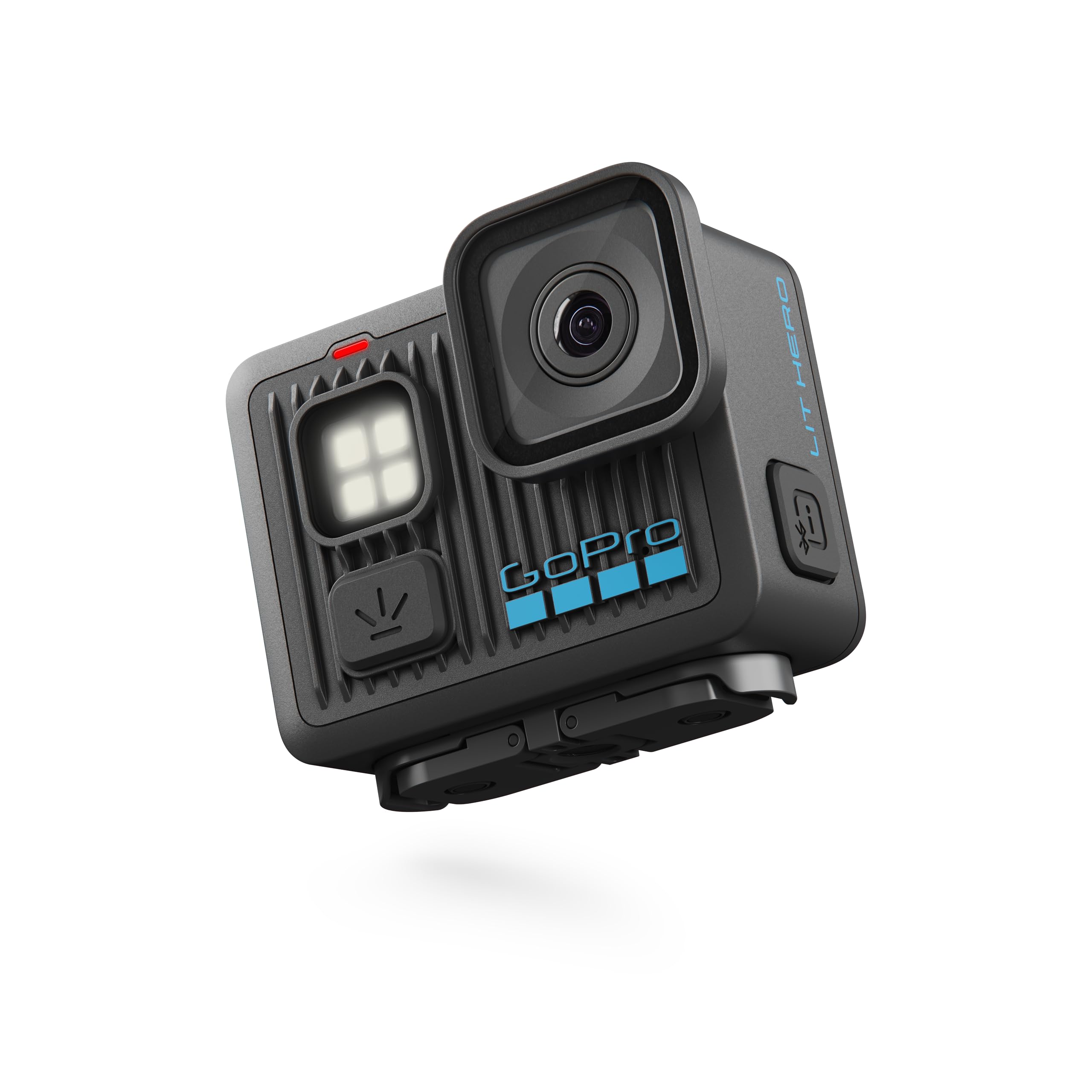 GoPro LIT HERO junto a una mano para comparar tamaño, compacta y portátil