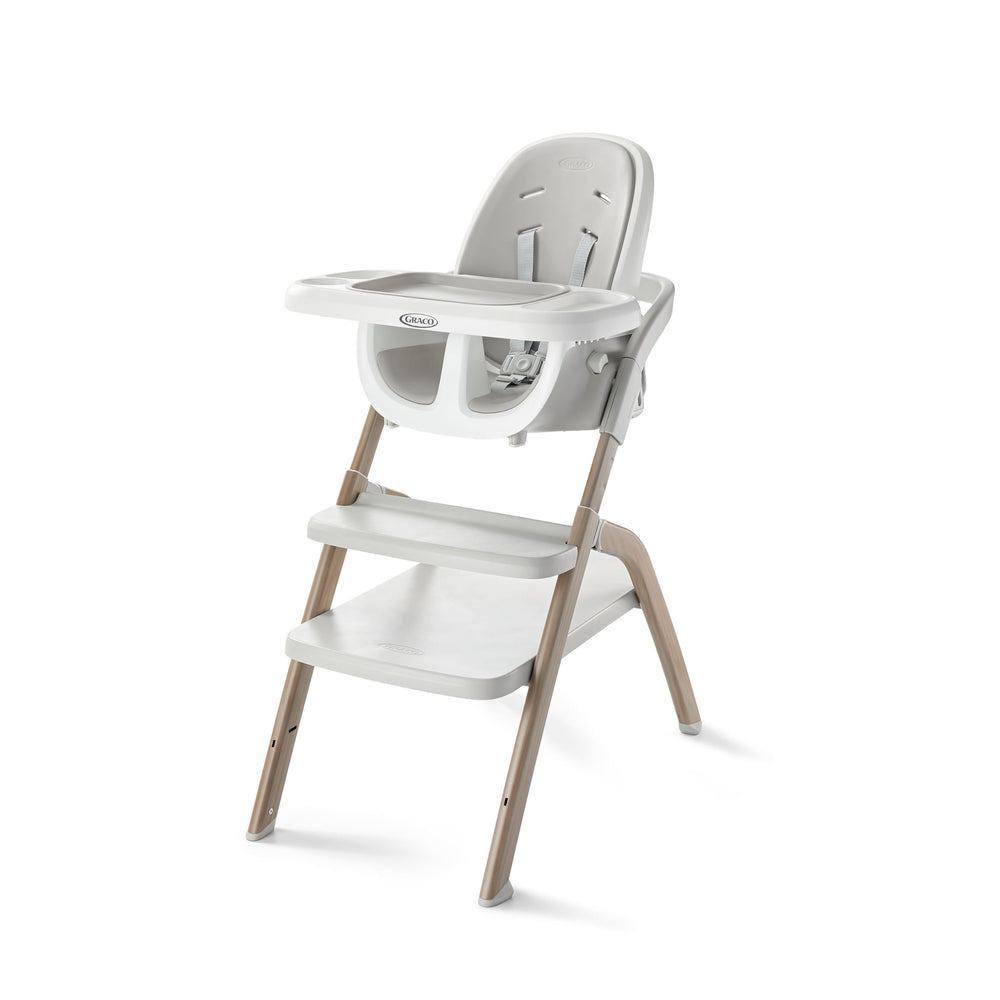 Graco EveryStep vista frontal mostrando diseño y ahorro de espacio