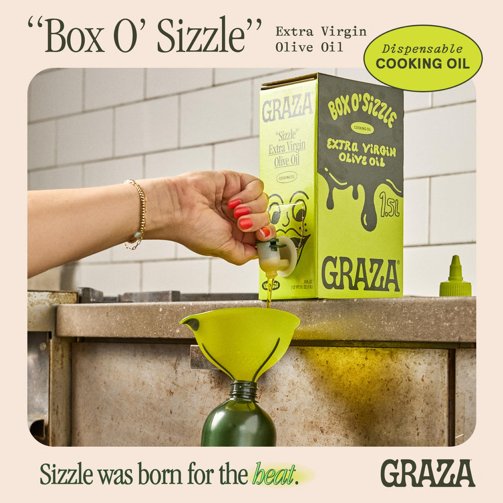 Graza Sizzle textura del aceite vertido, aspecto claro y fluido beneficioso