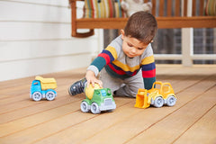 Green Toys primer plano del plástico reciclado y acabados, durabilidad visible