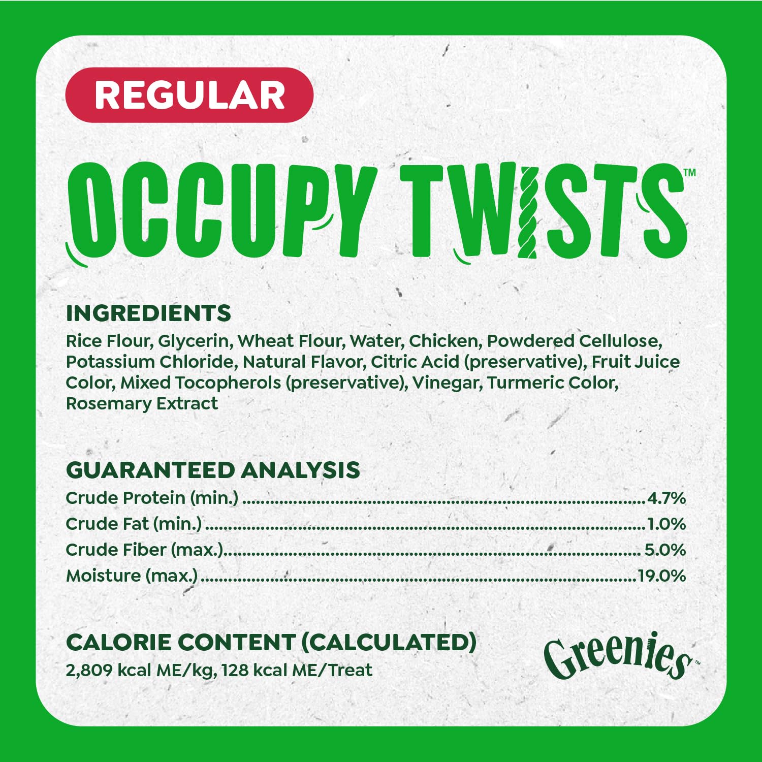 Greenies twists sobre madera destacando textura y aspecto apetecible