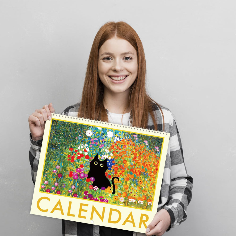 GuassLee calendario decorando pared de cocina u oficina con estilo