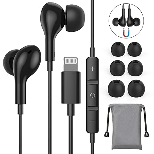 Guguearth earbuds in a commuter setting delivering reliable audio on the go