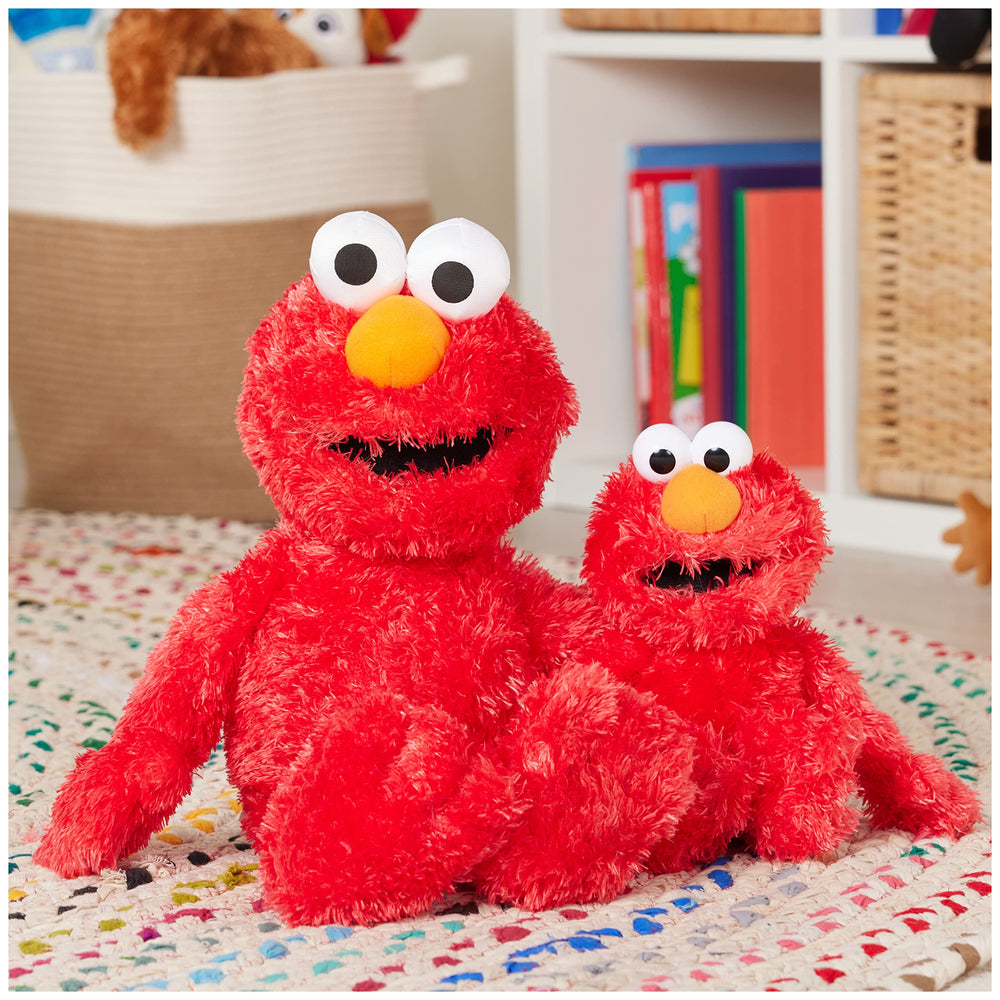 GUND Elmo vista lateral que destaca proporciones y postura