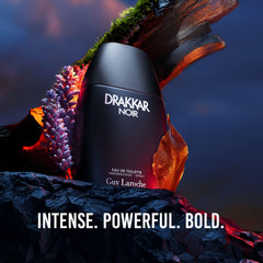 Guy Laroche Drakkar Noir textura del frasco negro que transmite robustez