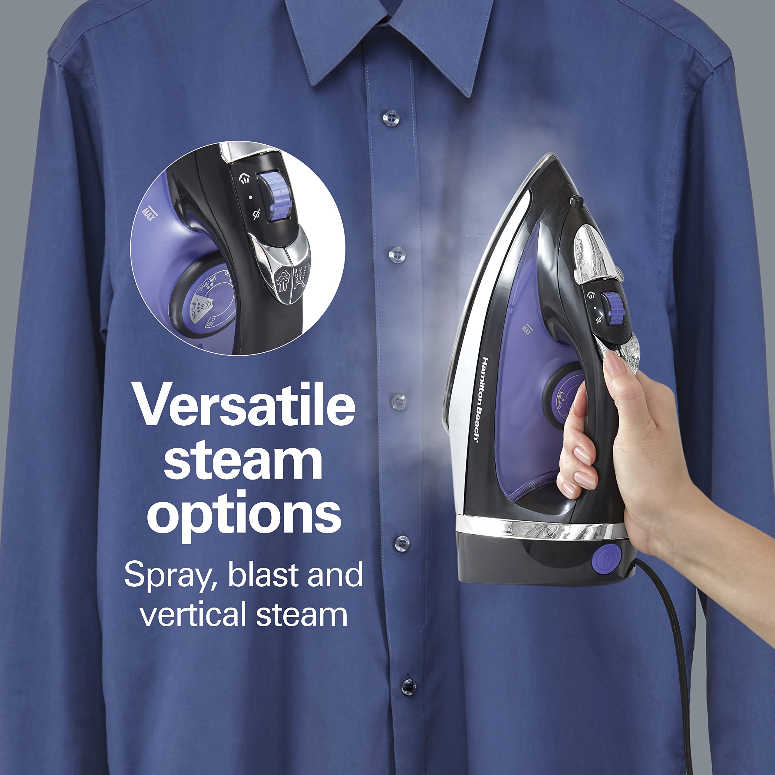 Hamilton Beach aplicando vapor vertical a blusa colgada, refresca sin tabla