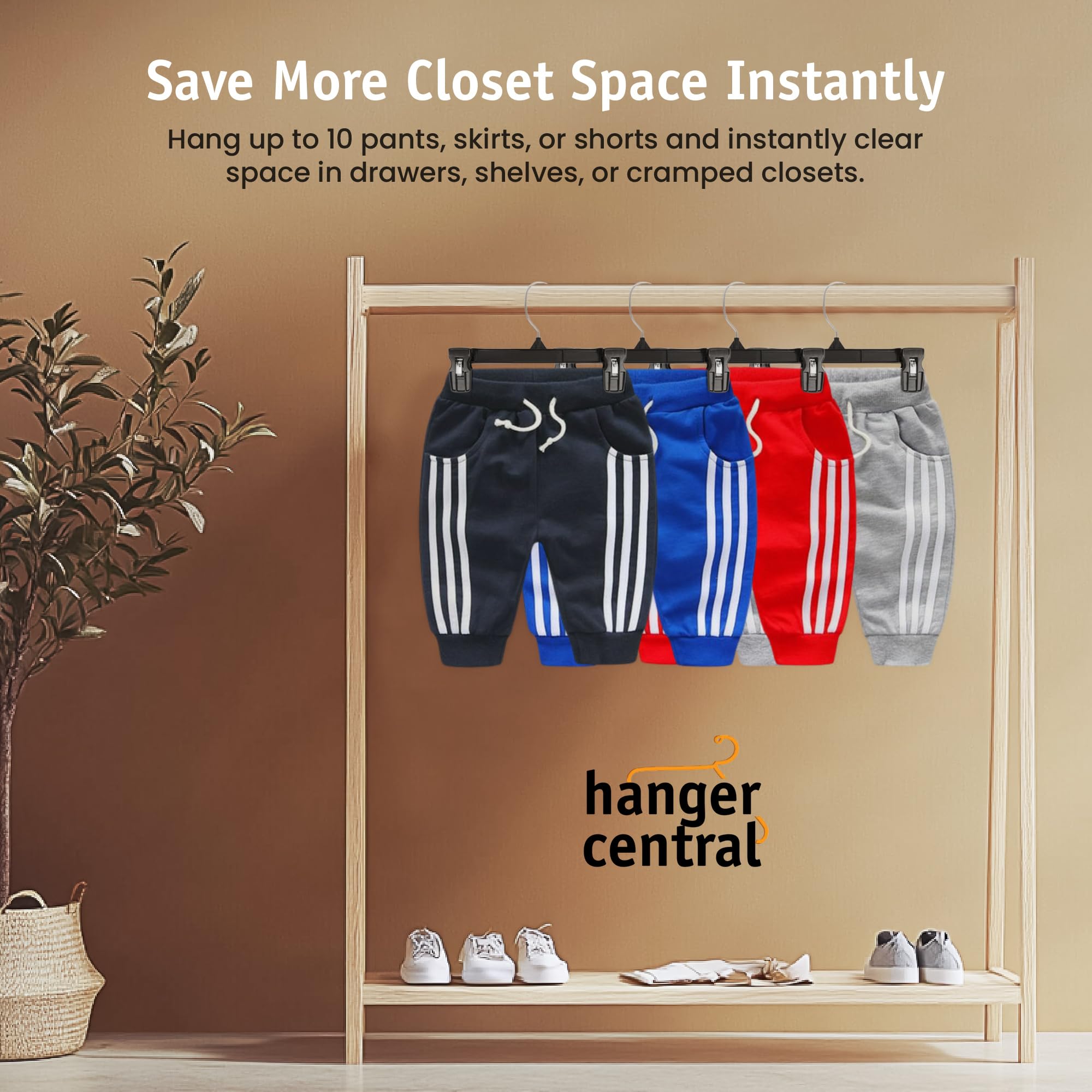 Hanger Central primer plano de pinzas con agarre seguro y sin marcas