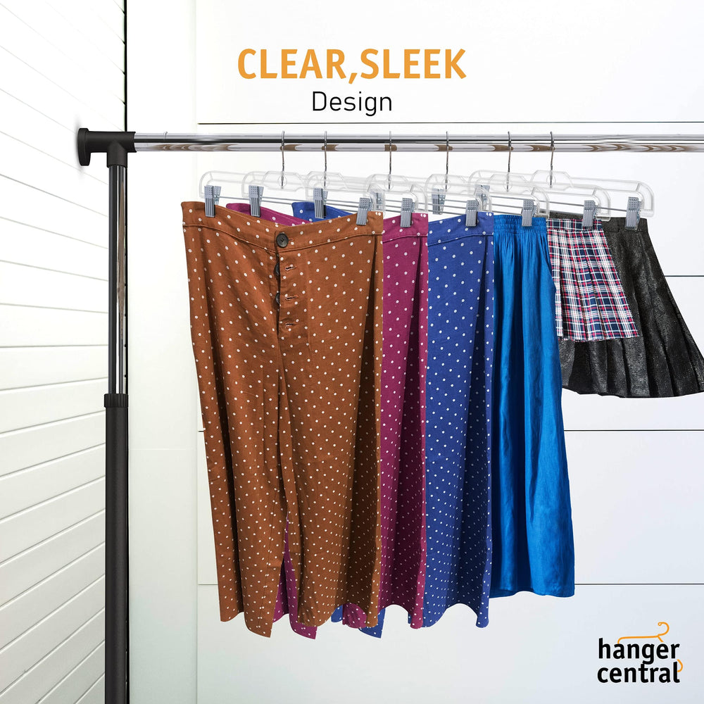 Hanger Central textura de plástico resistente que garantiza durabilidad diaria