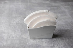 HARIO filtro V60 en uso con vertido controlado para taza limpia