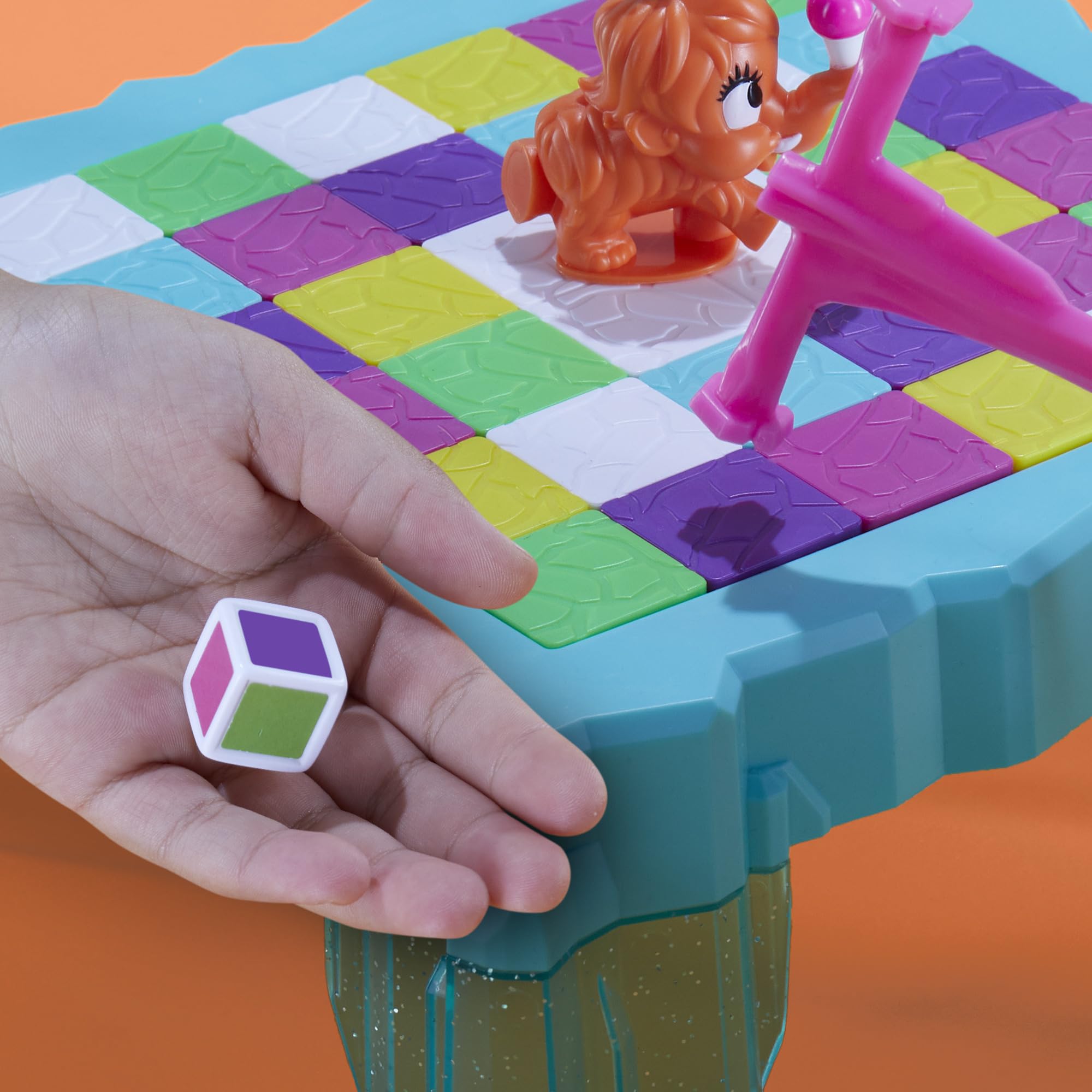 Hasbro Gaming bandeja con bloques de hielo listos para jugar, fácil montaje