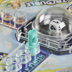 Hasbro Gaming fichas de Bluey Bingo Bandit Chilli que facilitan identificación