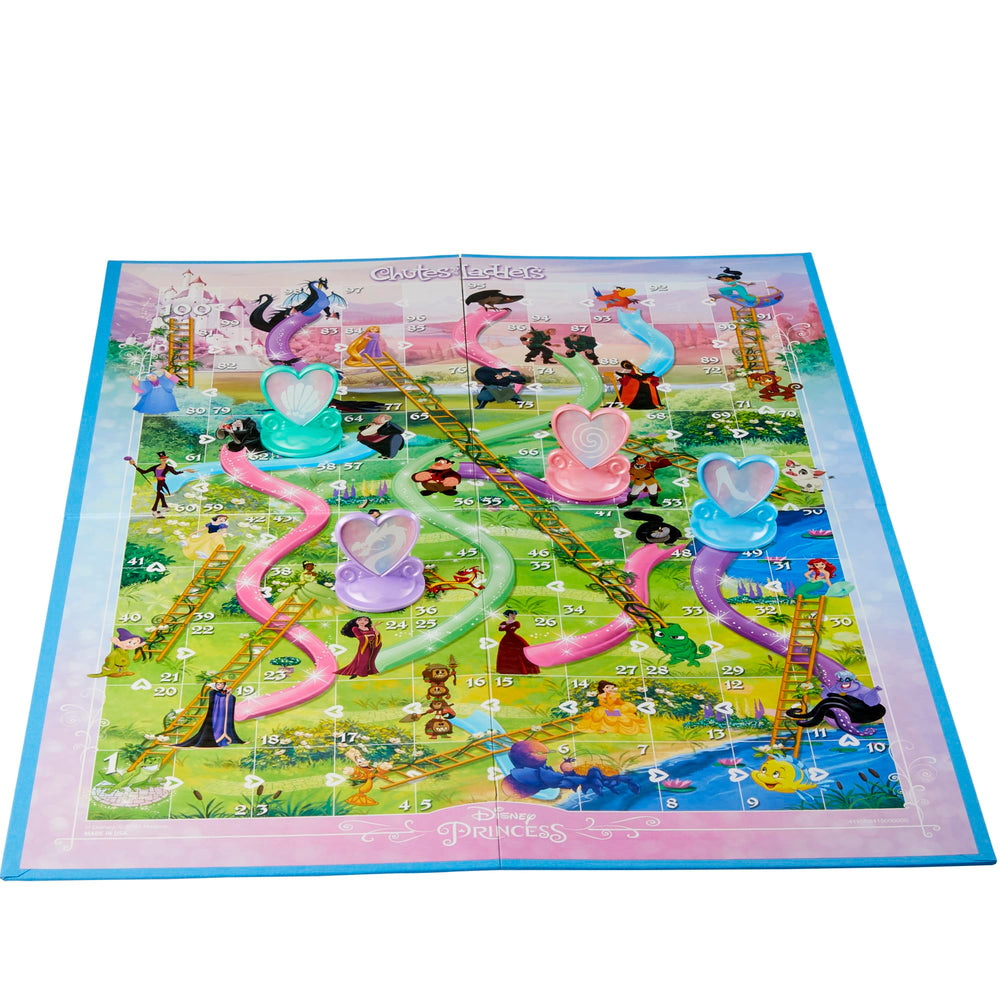 Hasbro Gaming comparación de tamaño de las piezas junto a una regla, muestra escala real