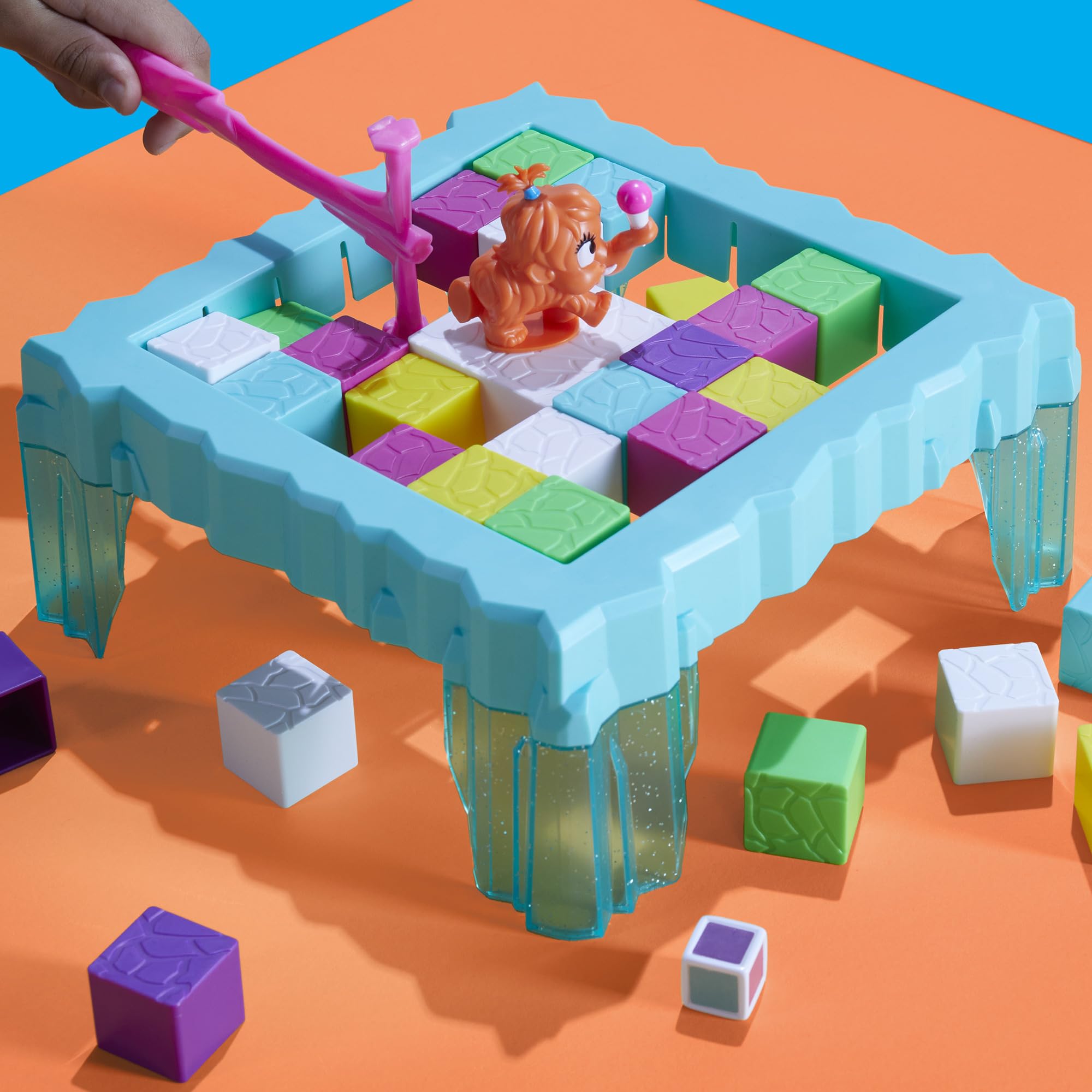 Hasbro Gaming mazo de plástico golpeando bloque, desarrolla motricidad