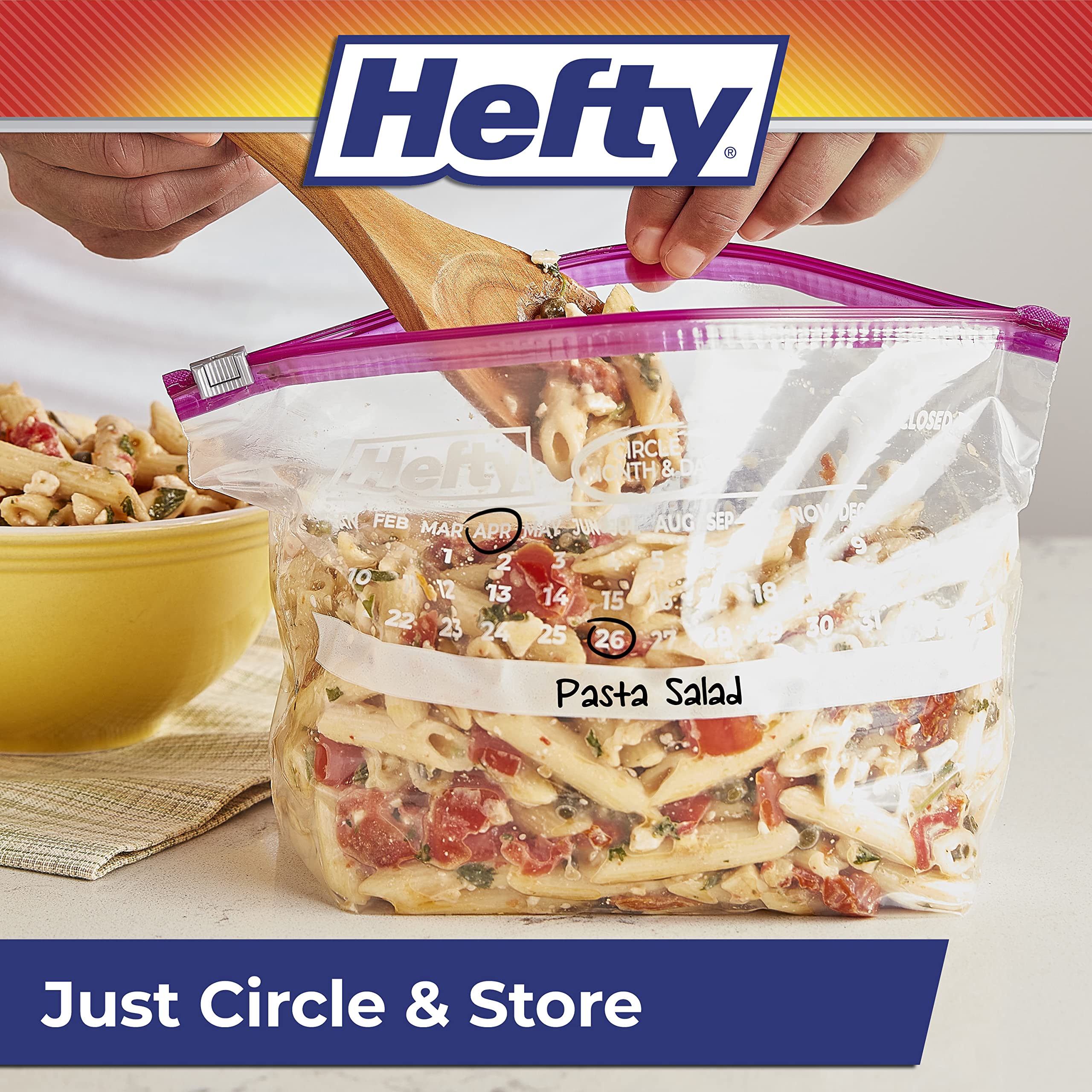 Hefty bolsa con queso y frutas demostrando capacidad útil