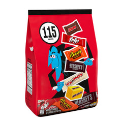HERSHEY'S textura de KIT KAT y barra HERSHEY'S mostrando capas crujientes