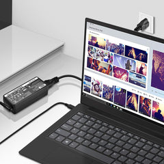 HIBBO en uso conectando portátil Lenovo para carga rápida fiable