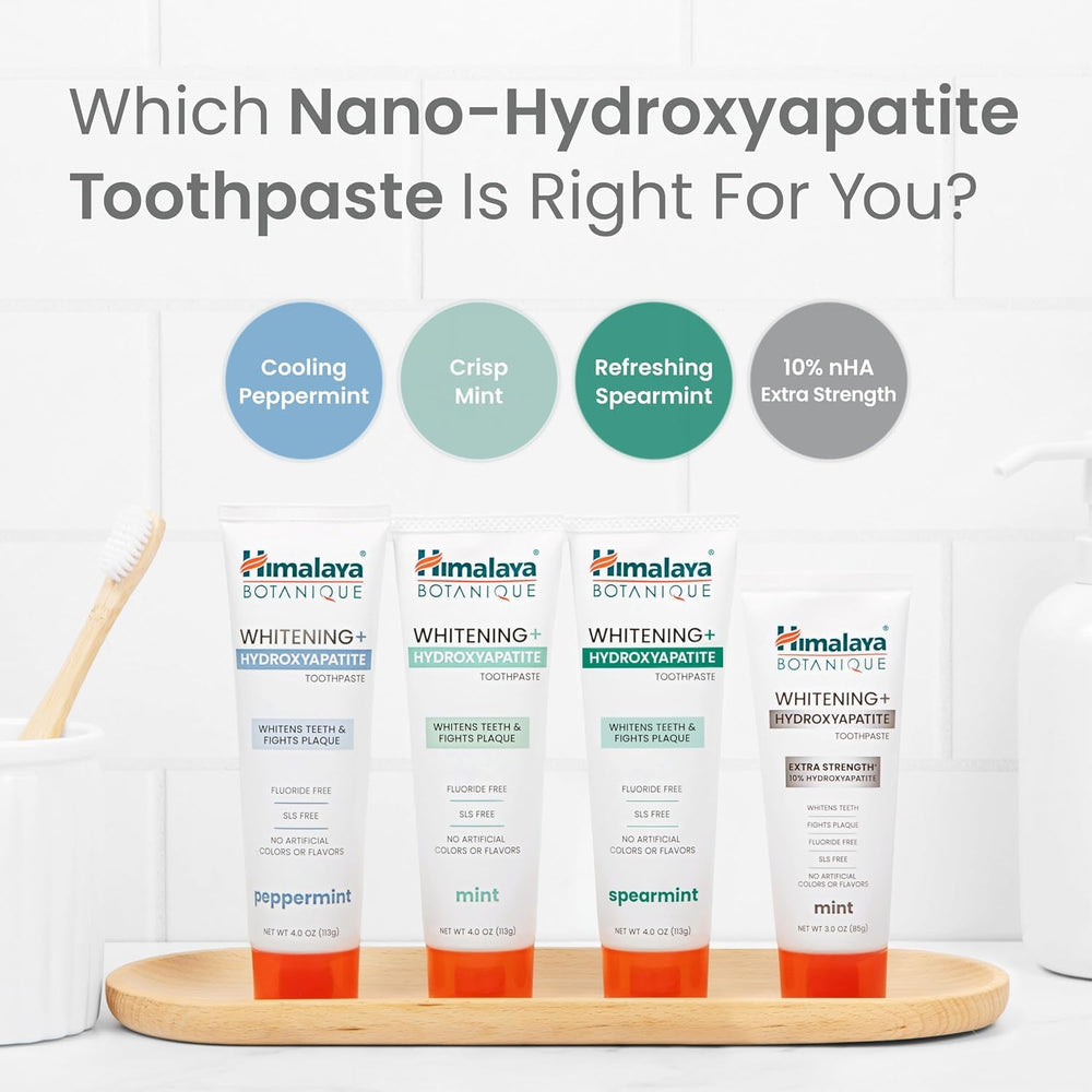 Himalaya tubo en baño moderno transmitiendo rutina diaria y estética natural
