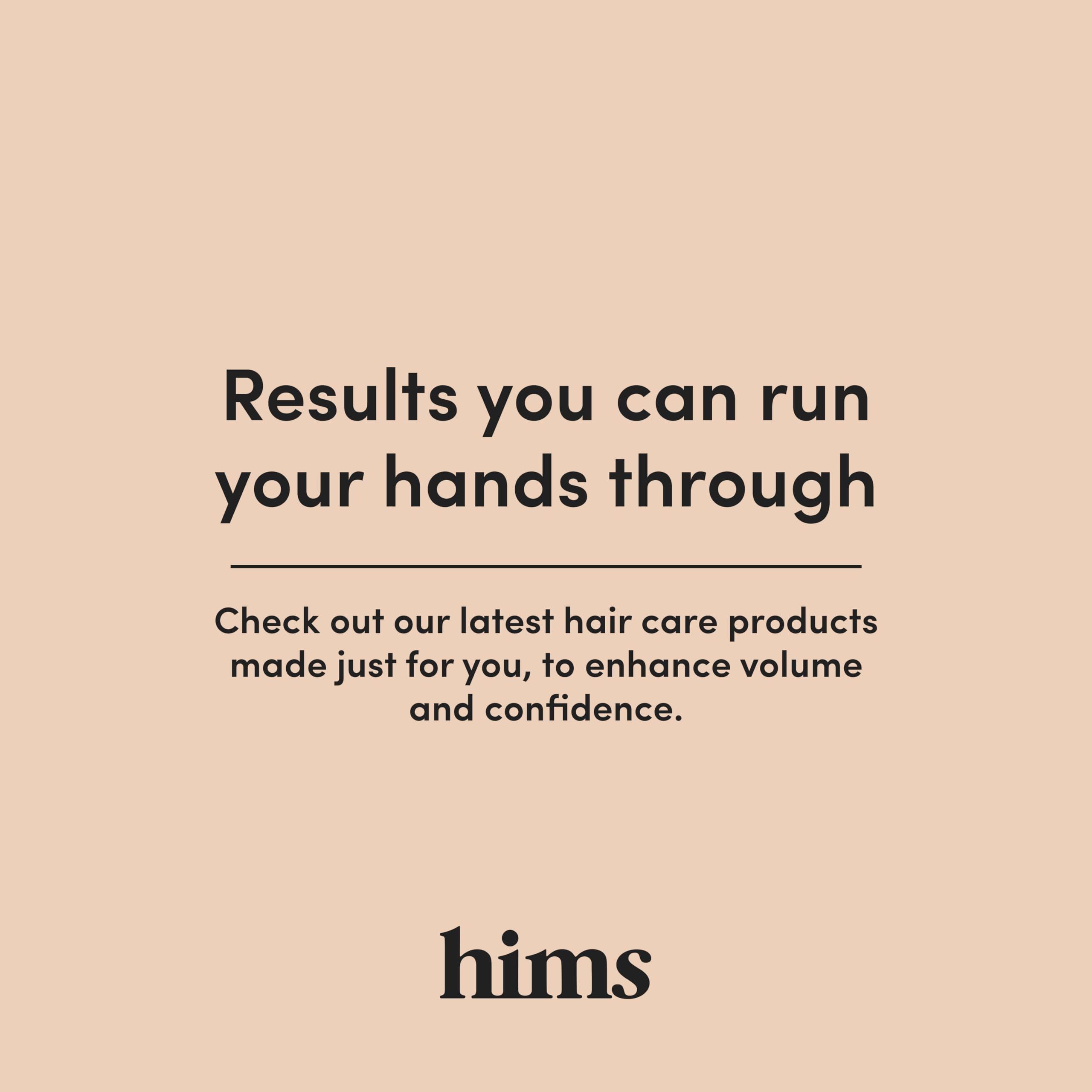 HIMS & HERS producto en baño junto a toalla mostrando integración en rutina diaria