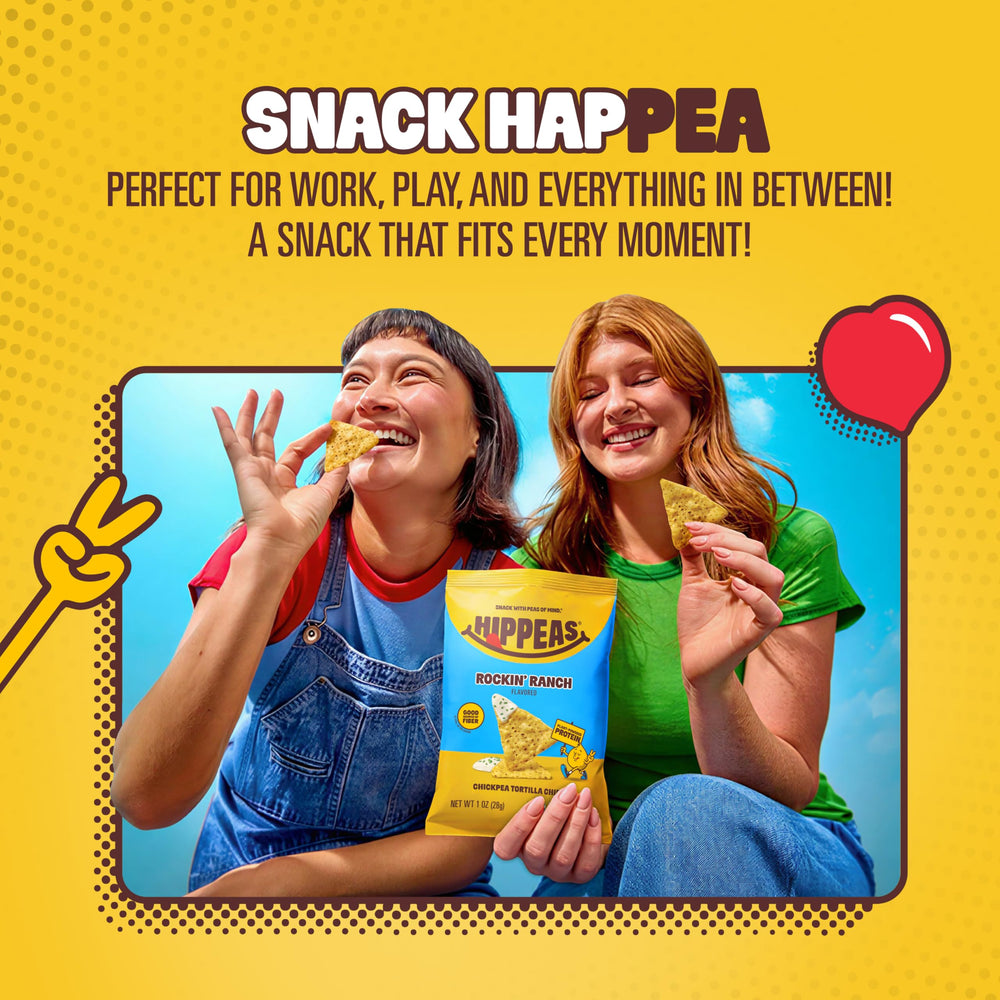 HIPPEAS chips sumergiéndose en hummus, ideal para dips y reuniones