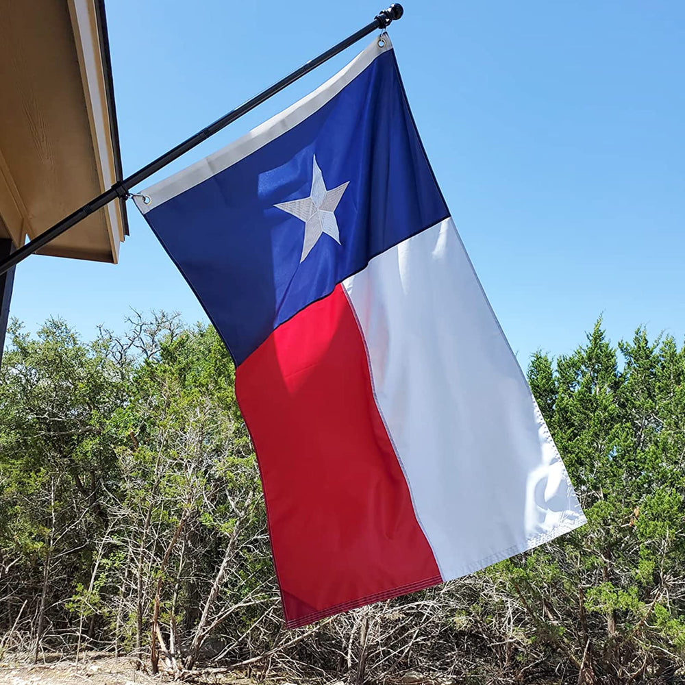Homissor bandera ondeando al viento en uso exterior, efecto vistoso