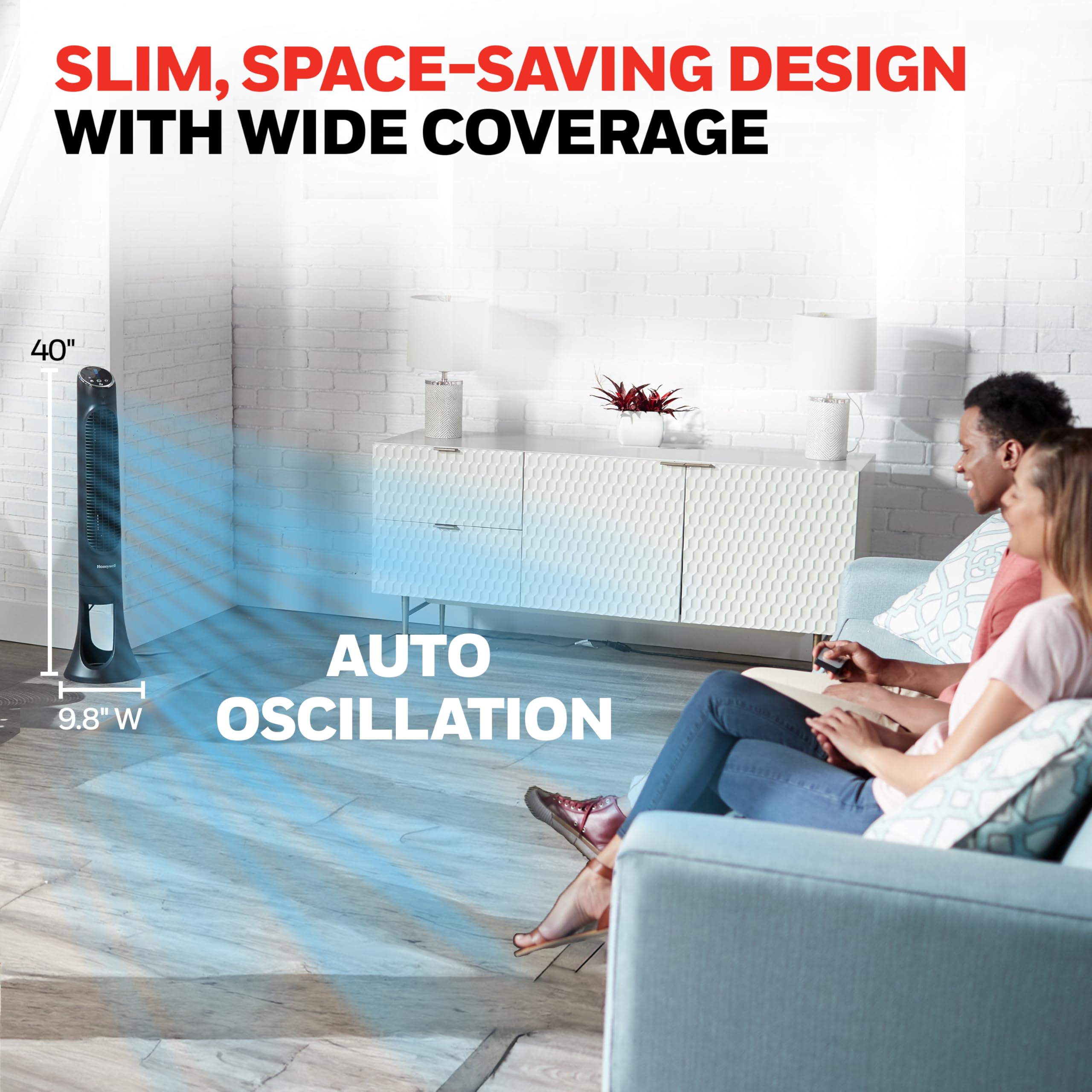 Honeywell HYF290B comparado a una silla muestra tamaño y escala compacta